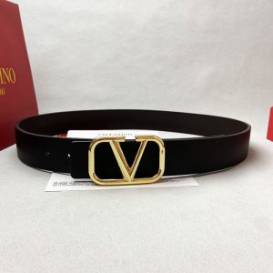 Others Replica Belts Main Material: Top Layer Cowhide Buckle Material: Alloy Buckle Material: Alloy Gender: Male Type: Belt Belt Buckle Style: Smooth Buckle Body Elements: Letter