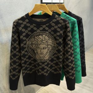 Versace Replica Men Clothing Brand: Versace Fabric Material: Chemical Fiber/Polyester (Polyester Fiber) Fabric Material: Chemical Fiber/Polyester (Polyester Fiber) Ingredient Content: 31% (Inclusive) - 50% (Inclusive) Dress Style: Pullover Collar: Round Neck Popular Elements: Jacquard