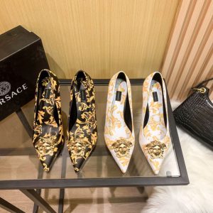 Versace Replica Shoes/Sneakers/Sleepers Upper Material: Synthetic Leather Sole Material: Rubber Sole Material: Rubber Closed: Slip On Type: Mary Jane Shoes Craftsmanship: Glued Inner Material: Microfiber Leather