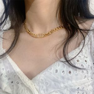 Dior Replica Jewelry Material: Alloy Style: Women'S Style: Women'S Modeling: Letters/Numbers/Text Chain Style: Clavicle Chain Extension Chain: Below 10Cm Pendant Material: Alloy