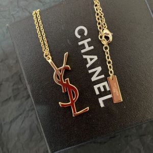 YSL Replica Jewelry Chain Material: Copper Pendant Material: Copper Pendant Material: Copper Style: Other Chain Style: Snake Chain Whether To Bring A Fall: Belt Pendant Length: 21Cm (Included)-50Cm (Not Included)