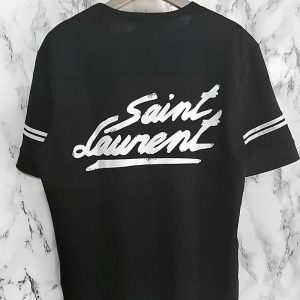 YSL Replica Men Clothing Fabric Material: Cotton/Cotton Ingredient Content: 91% (Inclusive)¡ª95% (Inclusive) Ingredient Content: 91% (Inclusive)¡ª95% (Inclusive) Collar: Crew Neck Version: Loose Sleeve Length: Short Sleeve Clothing Style Details: Printing
