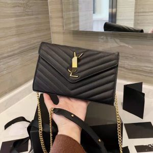 YSL Replica Bags/Hand Bags Texture: Cowhide Type: Envelope Bag Type: Envelope Bag Popular Elements: Letter Style: Fashion Closed: Magnetic Buckle
