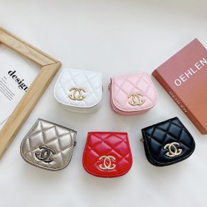 Chanel Replica Child Clothing Gender: Universal For Children Applicable To School Age: Primary School Applicable To School Age: Primary School Material: PU Leather Bag Size: 12*12*5cm Closure Type: Magnetic Buckle Number Of Shoulder Straps: Single