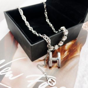 Hermes Replica Jewelry Series: Letter Material: Stainless Steel Material: Stainless Steel Product Shape: Geometric Letters Brands: Hermes