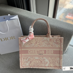 Replica Dior Tote Bags With High Quality 1:1