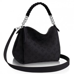 Knockoff Louis Vuitton gefälschte LV Babylone Kette BB Mahina Leder M51223 BLV262. Mit seinen eleganten Falten und dem dezenten LV-Schriftzug auf dem raffinierten perforierten Leder