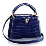 Louis Vuitton Fälschung LV Capucines Mini Krokodil Tasche N93074 BLV806. Diese kostbare Capucines Mini ist aus Leder mit Krokodilprägung gefertigt