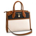 Knockoff Louis Vuitton fake LV City Steamer MM Tri-colour Bag M55062 BLV794. Die Pre-Fall 2019 bringt frische Zweifarbkombinationen für die New Classic City Steamer Handtasche. Dieses elegant gefertigte MM-Modell aus Taurillon-Leder präsentiert einen kühnen und doch zeitlosen Kontrast in Schwarz und Weiß.