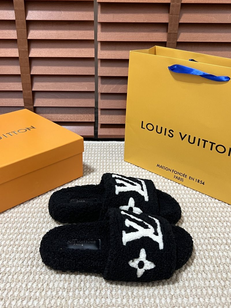 Louis Vuitto FW23 new arrival¡«Furry shoes half-flop winterbreak comfert