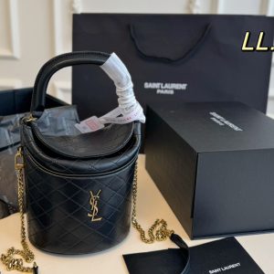YSL WOC chain bag envelope bag is a well-deserved entry-level classic model of ysI family