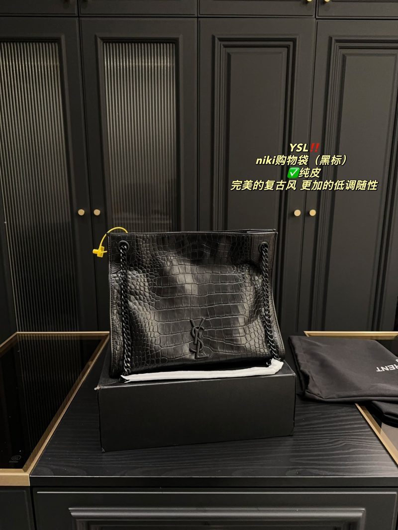 ✅Pure leather black label folding box ⚠️Size 32.26