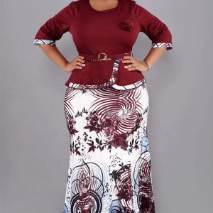 This Africa Plus Size Women Top And Skirt Two-Piece Set Design And Made Of Comfortable And Elastic Fabric. Wholesale Plus Size Two Piece Sets Is a Must-Have Item For Curvy Ladies. Two Piece Sets Can Either Be Worn Together Or Individually