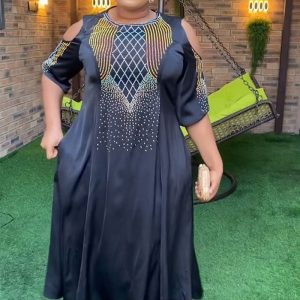 This African Women Plus Size Off Shoulder Half Sleeve Beaded Dress Made Of Soft And Elastic Fabric. Global Lover Wholesale Plus Size Dresses And Hope Curvy Ladies Find Here a Warm And Exciting Place To Shop Affordable Curvy Dresses Online - Plus Size Casual