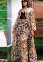 This African Women Printed Chiffon Rope+ Top+ Stretch Pant Three-Piece Design And Made Of Comfortable And Elastic Fabric. Wholesale Plus Size Two Piece Sets Is a Must-Have Item For Curvy Ladies. Two Piece Sets Can Either Be Worn Together Or Individually