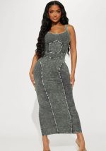 This African Women Sexy Printed Dress Design Made Of High Quality Polyster And Spandex Material. It Come With Good Stretch And Wearing Comfortable And Feeling Freedom. The Tight And Fitted Dress Is The Most Popular Options From Party Girls. Shop Bodycon Dresses At Global Lover And Find Amazing Designs Sequins