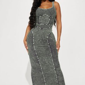 This African Women Sexy Printed Dress Design Made Of High Quality Polyster And Spandex Material. It Come With Good Stretch And Wearing Comfortable And Feeling Freedom. The Tight And Fitted Dress Is The Most Popular Options From Party Girls. Shop Bodycon Dresses At Global Lover And Find Amazing Designs Sequins