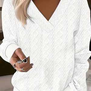 This Autumn And Winter Plus Size Long-Sleeved Solid Color v-Neck Women's Knitting Shirt Tops For Women Made Of Comfortable And Elastic Fabric. It Is Wholesale Sexy Plus Size Tops For Women. With The Gradual Rise Of Feminist Awareness