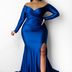 This Autumn And Winter Plus Size Women's Sexy Dress Nightclub v-Neck Solid Color Split Long Dress Made Of Soft And Elastic Fabric. Global Lover Wholesale Plus Size Dresses And Hope Curvy Ladies Find Here a Warm And Exciting Place To Shop Affordable Curvy Dresses Online - Plus Size Casual