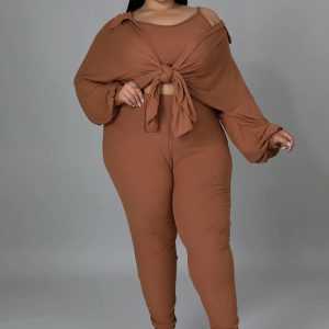 This Autumn And Winter Plus Size Women's Three-Piece Solid Color Pants Vest Coat Set Design And Made Of Comfortable And Elastic Fabric. Wholesale Plus Size Two Piece Sets Is a Must-Have Item For Curvy Ladies. Two Piece Sets Can Either Be Worn Together Or Individually