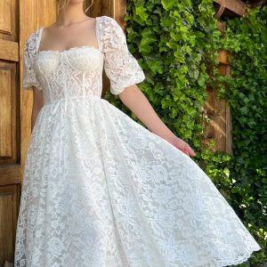 This Autumn Sexy Short-Sleeved Formal Party Lace Princess Dress Design Made Of Good Quality Polyster And Spandex Material