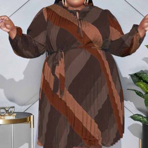 This Autumn Winter Striped Belted Fashion Loose Plus Size Women's Dress Made Of Soft And Elastic Fabric. Global Lover Wholesale Plus Size Dresses And Hope Curvy Ladies Find Here a Warm And Exciting Place To Shop Affordable Curvy Dresses Online - Plus Size Casual