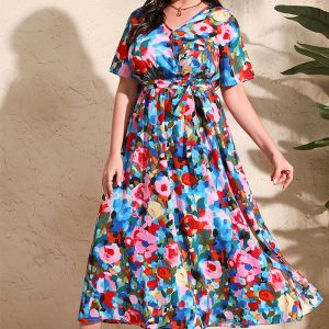 This Colorful Printed Holidays Dress Plus Size v-Neck Short-Sleeved Chiffon Dress Made Of Soft And Elastic Fabric. Global Lover Wholesale Plus Size Dresses And Hope Curvy Ladies Find Here a Warm And Exciting Place To Shop Affordable Curvy Dresses Online - Plus Size Casual