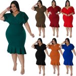 This Fashion Plus Size Women's Summer Style v-Neck Solid Bodycon Dress Made Of Soft And Elastic Fabric. Global Lover Wholesale Plus Size Dresses And Hope Curvy Ladies Find Here a Warm And Exciting Place To Shop Affordable Curvy Dresses Online - Plus Size Casual