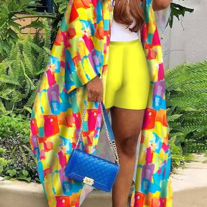 This Ladies Print Long Robe And Shorts Two-Piece Set Design And Made Of Comfortable And Elastic Fabric. Wholesale Plus Size Two Piece Sets Is a Must-Have Item For Curvy Ladies. Two Piece Sets Can Either Be Worn Together Or Individually