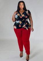 This Ladies Printed v-Neck Top And Pant Casual Two-Piece Set Design And Made Of Comfortable And Elastic Fabric. Wholesale Plus Size Two Piece Sets Is a Must-Have Item For Curvy Ladies. Two Piece Sets Can Either Be Worn Together Or Individually