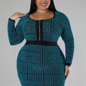 This Plus Plus Size Women's Stretch Geometric Slim Fit Tunic Dress Made Of Soft And Elastic Fabric. Global Lover Wholesale Plus Size Dresses And Hope Curvy Ladies Find Here a Warm And Exciting Place To Shop Affordable Curvy Dresses Online - Plus Size Casual