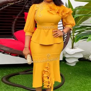 This Plus Size African Women Beaded Irregular Dress Two-Piece Set Made Of Soft And Elastic Fabric. Global Lover Wholesale Plus Size Dresses And Hope Curvy Ladies Find Here a Warm And Exciting Place To Shop Affordable Curvy Dresses Online - Plus Size Casual