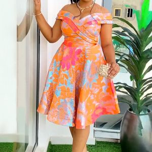 This Plus Size African Women Summer v Neck Backless Floral Dress Made Of Soft And Elastic Fabric. Global Lover Wholesale Plus Size Dresses And Hope Curvy Ladies Find Here a Warm And Exciting Place To Shop Affordable Curvy Dresses Online - Plus Size Casual