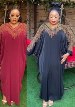 This Plus Size African Women v Neck Beaded Loose Bat Sleeves Dress Made Of Soft And Elastic Fabric. Global Lover Wholesale Plus Size Dresses And Hope Curvy Ladies Find Here a Warm And Exciting Place To Shop Affordable Curvy Dresses Online - Plus Size Casual