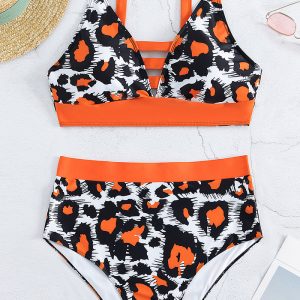 This Plus Size Digital Print High Waist Two Pieces Bikini Swimsuit Is Made Of Good Quality Lycra And Spandex Fabric