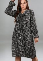 This Plus Size Ladies Fall New Long Sleeve Dress Made Of Soft And Elastic Fabric. Global Lover Wholesale Plus Size Dresses And Hope Curvy Ladies Find Here a Warm And Exciting Place To Shop Affordable Curvy Dresses Online - Plus Size Casual