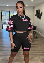 This Plus Size Ladies Print Short Sleeve Top And Shorts Two Piece Set Design And Made Of Comfortable And Elastic Fabric. Wholesale Plus Size Two Piece Sets Is a Must-Have Item For Curvy Ladies. Two Piece Sets Can Either Be Worn Together Or Individually