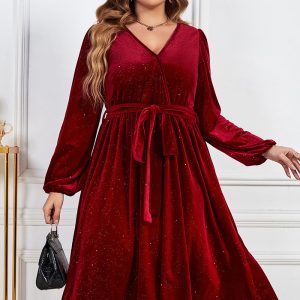 This Plus Size Loose Chic High Waist Lace v Neck Solid Color Women's Glitter Dress Made Of Soft And Elastic Fabric. Global Lover Wholesale Plus Size Dresses And Hope Curvy Ladies Find Here a Warm And Exciting Place To Shop Affordable Curvy Dresses Online - Plus Size Casual