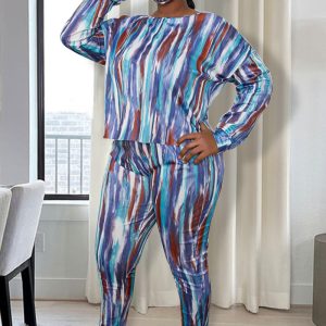 This Plus Size Loose Fashion Casual Tie Dye Print Two Piece Pants Set With Face Mask Design And Made Of Comfortable And Elastic Fabric. Wholesale Plus Size Two Piece Sets Is a Must-Have Item For Curvy Ladies. Two Piece Sets Can Either Be Worn Together Or Individually