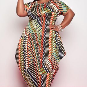 This Plus Size Print Short Sleeve Irregular Long Dress Made Of Soft And Elastic Fabric. Global Lover Wholesale Plus Size Dresses And Hope Curvy Ladies Find Here a Warm And Exciting Place To Shop Affordable Curvy Dresses Online - Plus Size Casual