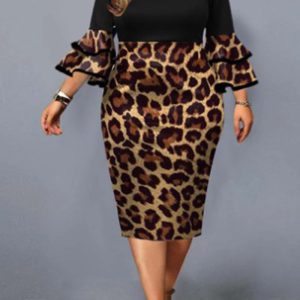 This Plus Size Sexy Off Shoulder Fashion Printed Three Quarter Sleeve Dress Made Of Soft And Elastic Fabric. Global Lover Wholesale Plus Size Dresses And Hope Curvy Ladies Find Here a Warm And Exciting Place To Shop Affordable Curvy Dresses Online - Plus Size Casual