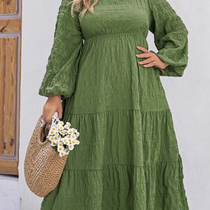 This Plus Size Solid Color Loose Square Neck Slim Fit Long Sleeve Dress For Women Made Of Soft And Elastic Fabric. Global Lover Wholesale Plus Size Dresses And Hope Curvy Ladies Find Here a Warm And Exciting Place To Shop Affordable Curvy Dresses Online - Plus Size Casual