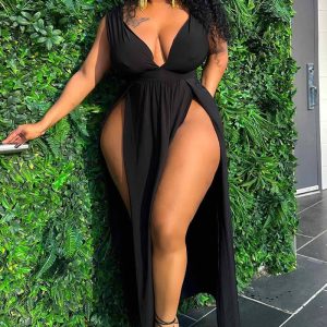 This Plus Size Solid Color Sexy Dress Slit Maxi Dress Made Of Soft And Elastic Fabric. Global Lover Wholesale Plus Size Dresses And Hope Curvy Ladies Find Here a Warm And Exciting Place To Shop Affordable Curvy Dresses Online - Plus Size Casual