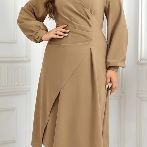 This Plus Size Spring And Autumn Slim Fit v-Neck Solid Color Chic Irregular Dress Made Of Soft And Elastic Fabric. Global Lover Wholesale Plus Size Dresses And Hope Curvy Ladies Find Here a Warm And Exciting Place To Shop Affordable Curvy Dresses Online - Plus Size Casual