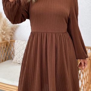 This Plus Size Women Autumn And Winter Square Neck Long Sleeve Dress Made Of Soft And Elastic Fabric. Global Lover Wholesale Plus Size Dresses And Hope Curvy Ladies Find Here a Warm And Exciting Place To Shop Affordable Curvy Dresses Online - Plus Size Casual