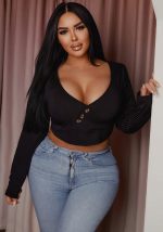 Este Plus Size Mujeres Negro Básico de estiramiento de manga larga camiseta hecha de tela cómoda y elástica. Es al por mayor sexy Plus Size Tops para las mujeres. Con el aumento gradual de la conciencia feminista