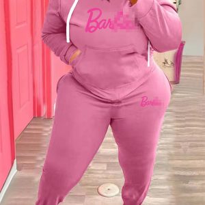 This Plus Size Women Casual Sports Hoodies And Pant Two-Piece Set Design And Made Of Comfortable And Elastic Fabric. Wholesale Plus Size Two Piece Sets Is a Must-Have Item For Curvy Ladies. Two Piece Sets Can Either Be Worn Together Or Individually