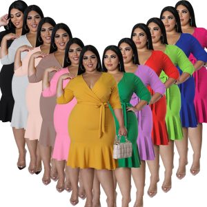 This Plus Size Women Clothes Summer Solid Half Sleeve v-Neck Mermaid Midi Dress Made Of Soft And Elastic Fabric. Global Lover Wholesale Plus Size Dresses And Hope Curvy Ladies Find Here a Warm And Exciting Place To Shop Affordable Curvy Dresses Online - Plus Size Casual