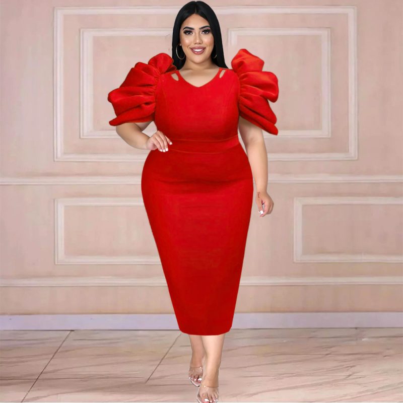 This Plus Size Women Cut Out Round Neck Solid Pleated Short Sleeve Bodycon Dress Design Made Of Good Quality Polyster And Spandex Material