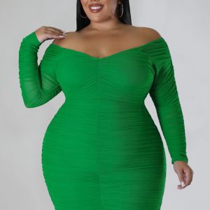 This Plus Size Women Fall Off Shoulder Long Sleeve Bodycon Dress Made Of Soft And Elastic Fabric. Global Lover Wholesale Plus Size Dresses And Hope Curvy Ladies Find Here a Warm And Exciting Place To Shop Affordable Curvy Dresses Online - Plus Size Casual